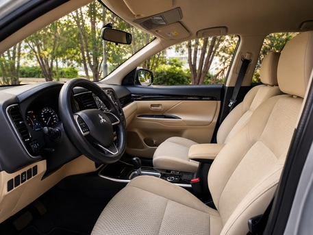Muharraq, Vehicles, Cars & Trucks , BHD 1,  Mitsubishi Outlander,  2020,  Automatic,  75000 KM,