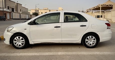 Al Manar, Vehicles, Cars & Trucks , SAR 18000,  Toyota Yaris,  2013,  Automatic,  370000 KM,    | White Color | Good Condition