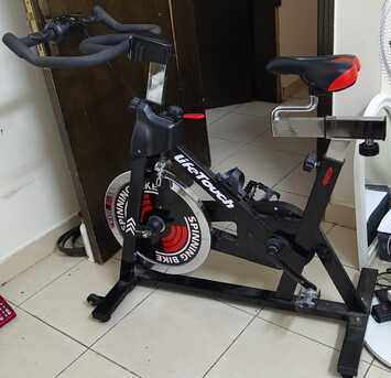 Khobar, Bicycles, SAR 300,  Selling A LifeTouch Spinning Bike