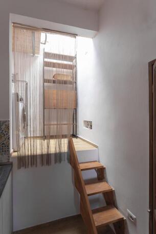 Florence, Apartments, Flats, Houses & Villas, EUR 1200/month,  Furnished,  1 BR,  Splendid Penthouse - 1 Bedroom Apartment  In Ponte Vecchio Area