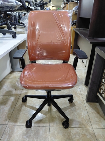 Jeddah, Furniture, SAR 1500,  Steelcase Amia Chair American
