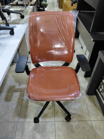 Jeddah, Furniture, SAR 1500,  Steelcase Amia Chair American
