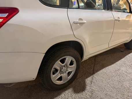 Riyadh, Vehicles, Cars & Trucks , SAR 25500,  TOYOTTA RAv4,  2011,  Automatic,  122680 KM,