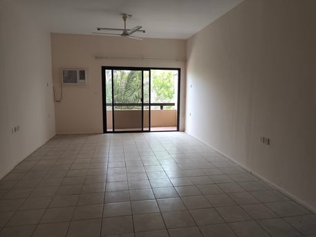 Mahooz, Apartments, Flats, Houses & Villas, BHD 220/year,  2 BR,  Gorgeous Semi Furnished Flat 2  Bhk Mahooz ,near Global Institute  Just For 230 Bhd