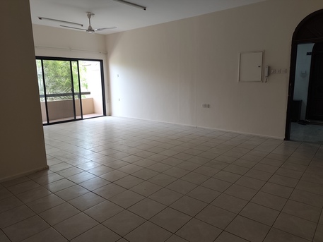 Mahooz, Apartments, Flats, Houses & Villas, BHD 220/year,  2 BR,  Gorgeous Semi Furnished Flat 2  Bhk Mahooz ,near Global Institute  Just For 230 Bhd