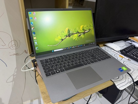 Jeddah, Electronics, SAR 2500,  Dell Vostro 3520  I7 , 512 Gb , 16 Gb Ram