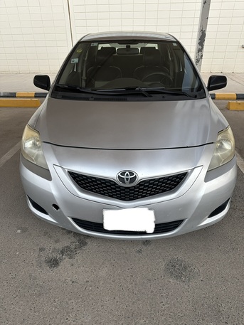 Rabigh, Vehicles, Cars & Trucks , SAR 15500,  Toyota Yaris,  2010,  Manual,  383404 KM,  Argent Sell