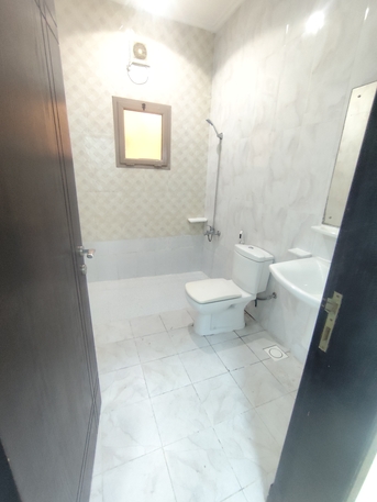 Muharraq, Apartments, Flats, Houses & Villas, BHD 320/year,  4 BR,  Semi Furniture Flat For Rent In Qalali 4 Bedrooms 320 Bd Including Ewa Unlimited