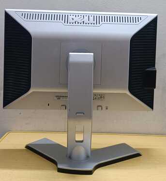 Manama, Computers, BHD 20,  Like New  DELL 22