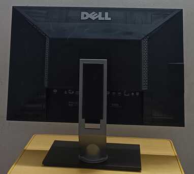 Manama, Computers, BHD 20,  Like New  DELL 22