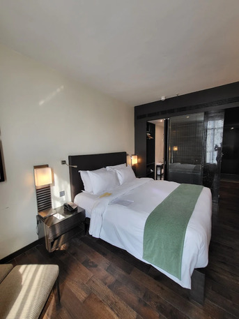 Mumbai, Travel, Best Business Stay Near Mumbai Airport For Work Trips | The Mirador