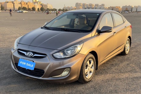 Jeddah, Vehicles, Cars & Trucks , SAR 24000,  Hyundai Accent,  2015,  Automatic,  166000 KM,    For Sale