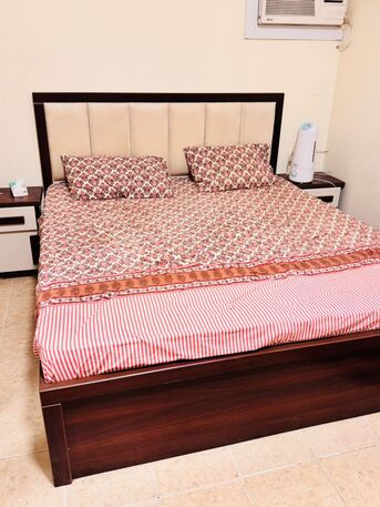 Al Nakheel, Furniture, SAR 1000,  Bedset + Dining Table And Householditems