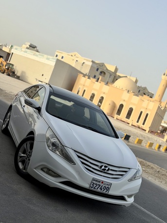 Manama, Vehicles, Cars & Trucks , BHD 1950,  Hyundai Sonata Limited,  2013,  Automatic,  178653 KM,  Hyundai Sonata  Full Option Bahrine Agency In Excellent Condition
