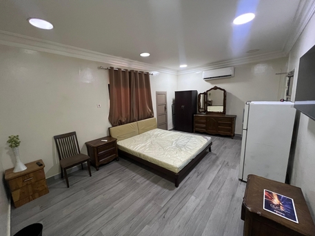 Zinj, Apartments, Flats, Houses & Villas, BHD 180/year,  1 BR,  EXCELLENT STUDIO FULLYFURNISHED FLAT WITH HOUSEKEEPING | INTERNET Contact :- +9-3 66942050