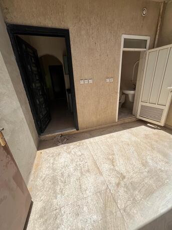 Riyadh, Apartments, Flats, Houses & Villas, SAR 20000/year,  1 BHK Flat Available In A Descent Villa. Malaz.