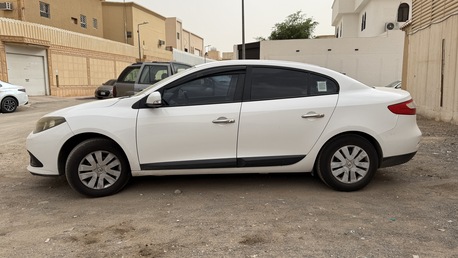 Riyadh, Vehicles, Cars & Trucks , SAR 16000,  Renault Fluence,  2015,  Automatic,  272500 KM,