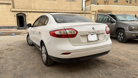 Riyadh, Vehicles, Cars & Trucks , SAR 16000,  Renault Fluence,  2015,  Automatic,  272500 KM,