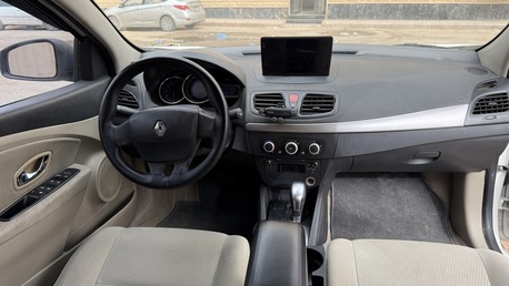 Riyadh, Vehicles, Cars & Trucks , SAR 16000,  Renault Fluence,  2015,  Automatic,  272500 KM,