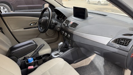 Riyadh, Vehicles, Cars & Trucks , SAR 16000,  Renault Fluence,  2015,  Automatic,  272500 KM,