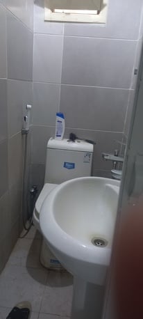 Al Tayseer, Bedspace For Rent, SAR 300/month,  Decent Pakistani Roomate Required