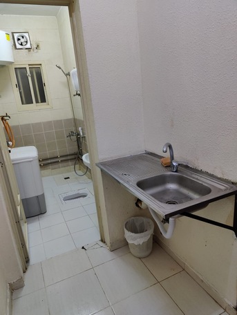 Jubail, Sublets, SAR 1250/month,  1 BR,  5 Sq. Meter,  One Single Fully Furnished Room For Executive Bachelor Dakhel Mehdood