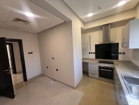 Sanabis, Apartments, Flats, Houses & Villas, BHD 350/month,  3 BR,  Spacious Semi-Furnished  Apartment For Rent In Janabiyah