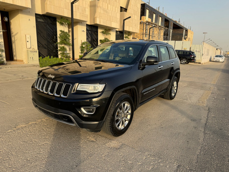 Riyadh, Vehicles, Cars & Trucks , SAR 52000,  Jeep Grand Cherokee,  2015,  Automatic,  168000 KM,    HEMI