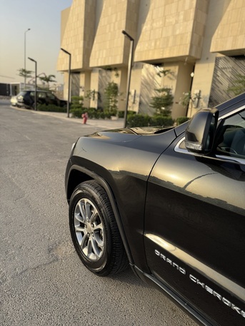 Riyadh, Vehicles, Cars & Trucks , SAR 52000,  Jeep Grand Cherokee,  2015,  Automatic,  168000 KM,    HEMI