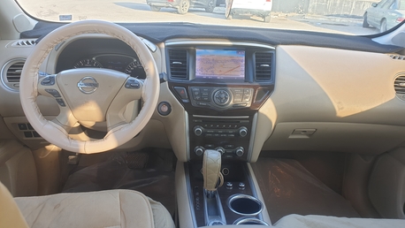 Dammam, Vehicles, Cars & Trucks , SAR 22000,  Nissan Pathfinder,  2013,  Automatic,  2700720 KM,  - Full