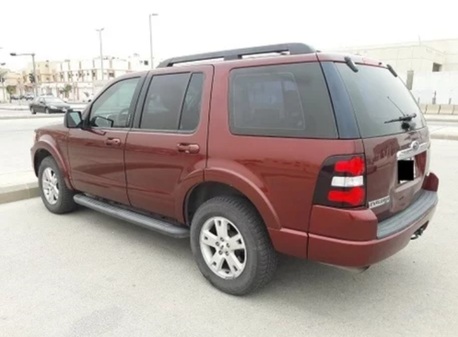 Riyadh, Vehicles, Cars & Trucks , SAR 15000,  Ford Explorer,  2009,  Automatic,  294300 KM,   In Good Condition 4&times;4 For Sale 13000 SAR