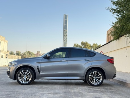 Riyadh, Vehicles, Cars & Trucks , SAR 119000,  Bmw X6 M,  2015,  Automatic,  128000 KM,  Well Maintained, Low Mileage, Saudi Specification. V8 Kit M