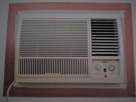 Manama, Air Conditioners, BHD 1,  Carrier 2 Ton , Pearl 2 Ton Window Ac