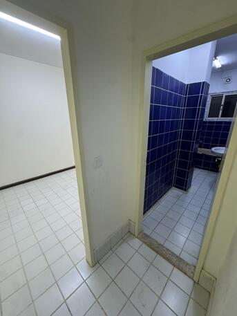 Jeddah, Rooms for Rent, SAR 800/month,  SINGLE ROOM AVAILABLE WITH BATHROOM