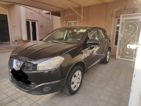 Zinj, Vehicles, Cars & Trucks , BHD 2600,  Nissan Qashqai,  2013,  Automatic,  144513 KM,   J10  Model