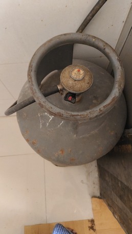 Hamad Town, Household Items, BHD 30,  Nader Gas Cylinder With Regulator