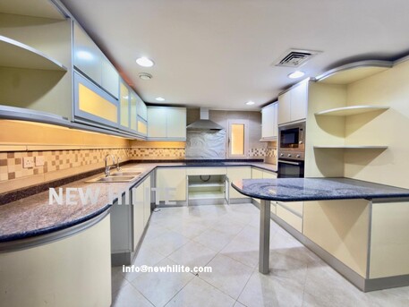 Kuwait City, Apartments, Flats, Houses & Villas, KWD 1500/month,  4 BR,  Four Bedroom Floor For Rent In Bida