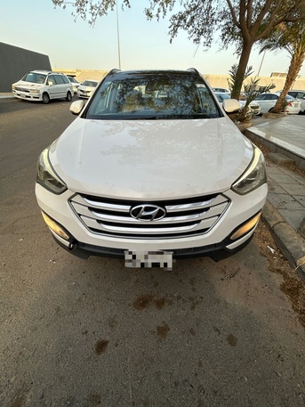 Jeddah, Vehicles, Cars & Trucks , SAR 32000,  Hyundai Santa Fe,  2015,  Automatic,  220000 KM,  Very Neat And Clean