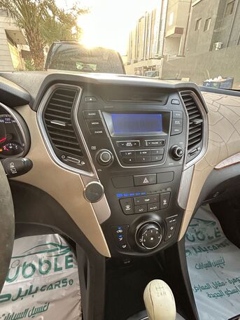 Jeddah, Vehicles, Cars & Trucks , SAR 32000,  Hyundai Santa Fe,  2015,  Automatic,  220000 KM,  Very Neat And Clean