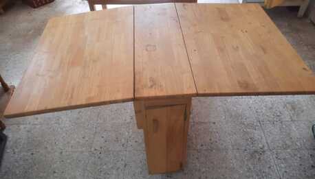 Jeddah, Household Items, SAR 100,  Bed With Mattress + 6 Door Wardrobe + Tables