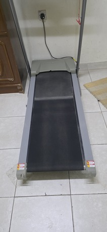 Al Sulaymaniyyah, Health & Beauty Items, SAR 350,  Foldable Motorized Treadmill &ndash; Good Condition &ndash; Manual Incline &ndash; SAR 350