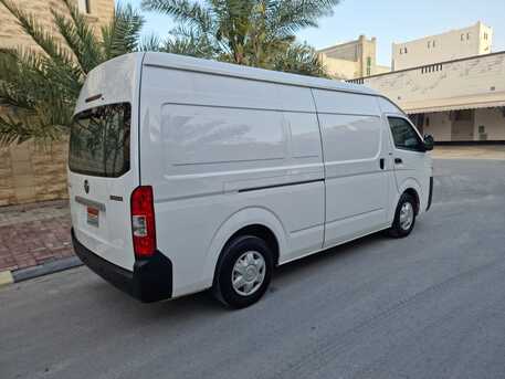 Manama, Vehicles, Cars & Trucks , BHD 2800,  BAIC Foton Bus Cargo Van High Roof Imacalite Condation Single Ownar,  2020,  Manual,  30000 KM,