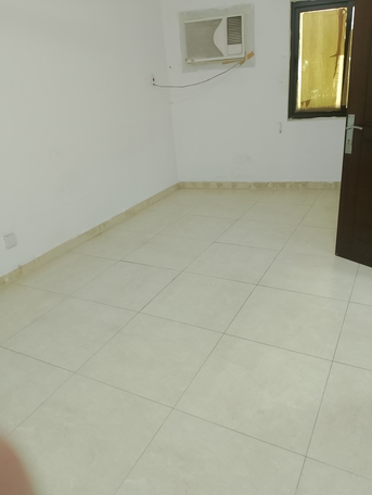 Manama, Apartments, Flats, Houses & Villas, BHD 200/year,  2 BR,  Flat For Rent شقه للايجار