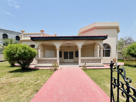 Al Khobar Al Shamalia, Villas, BHD 900,  420 Sq. Meter,  4BR Compound Villa For Rent In Al Jasra | Large Garden | Close Causeway