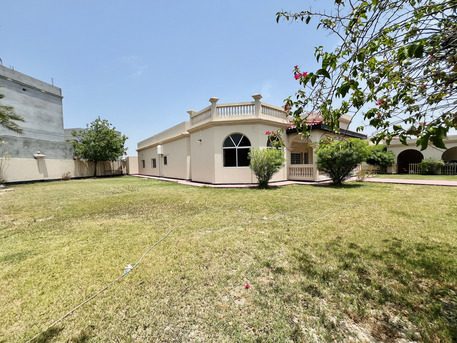 Al Khobar Al Shamalia, Villas, BHD 900,  420 Sq. Meter,  4BR Compound Villa For Rent In Al Jasra | Large Garden | Close Causeway