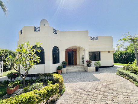 Hamala, Apartments, Flats, Houses & Villas, BHD 1200/month,  3 BR,  320 Sq. Meter,  3BR+Maid Compound Villa | Backyard | Near Causeway