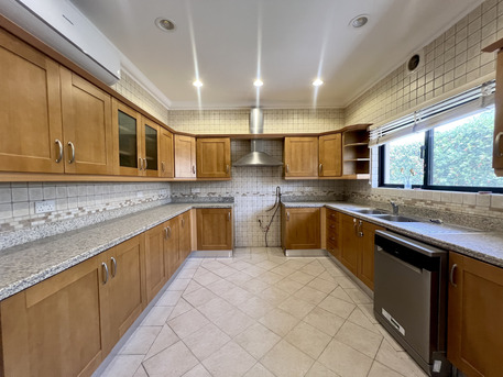 Hamala, Apartments, Flats, Houses & Villas, BHD 1200/month,  3 BR,  320 Sq. Meter,  3BR+Maid Compound Villa | Backyard | Near Causeway