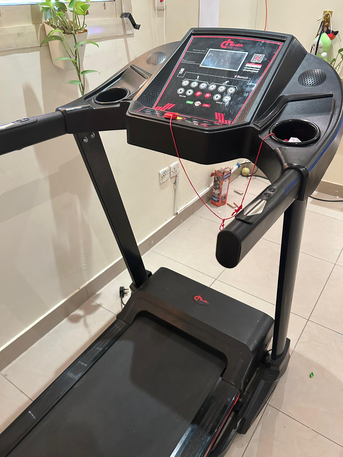Riyadh, Sporting Goods, SAR 500,  Chealth Treadmill Under Warrenty For Sale 500/- Urgent Sale