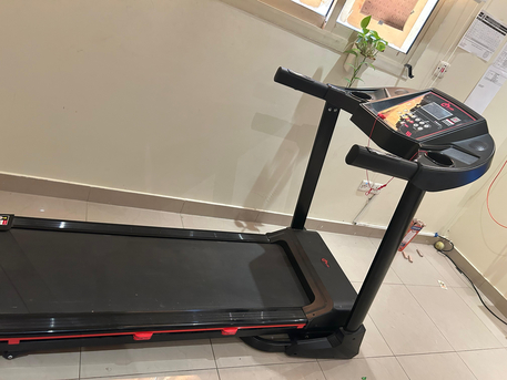 Riyadh, Sporting Goods, SAR 500,  Chealth Treadmill Under Warrenty For Sale 500/- Urgent Sale