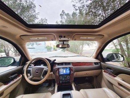 Manama, Vehicles, Cars & Trucks , BHD 1,  Gmc Yukon,  2014,  Automatic,  244000 KM,